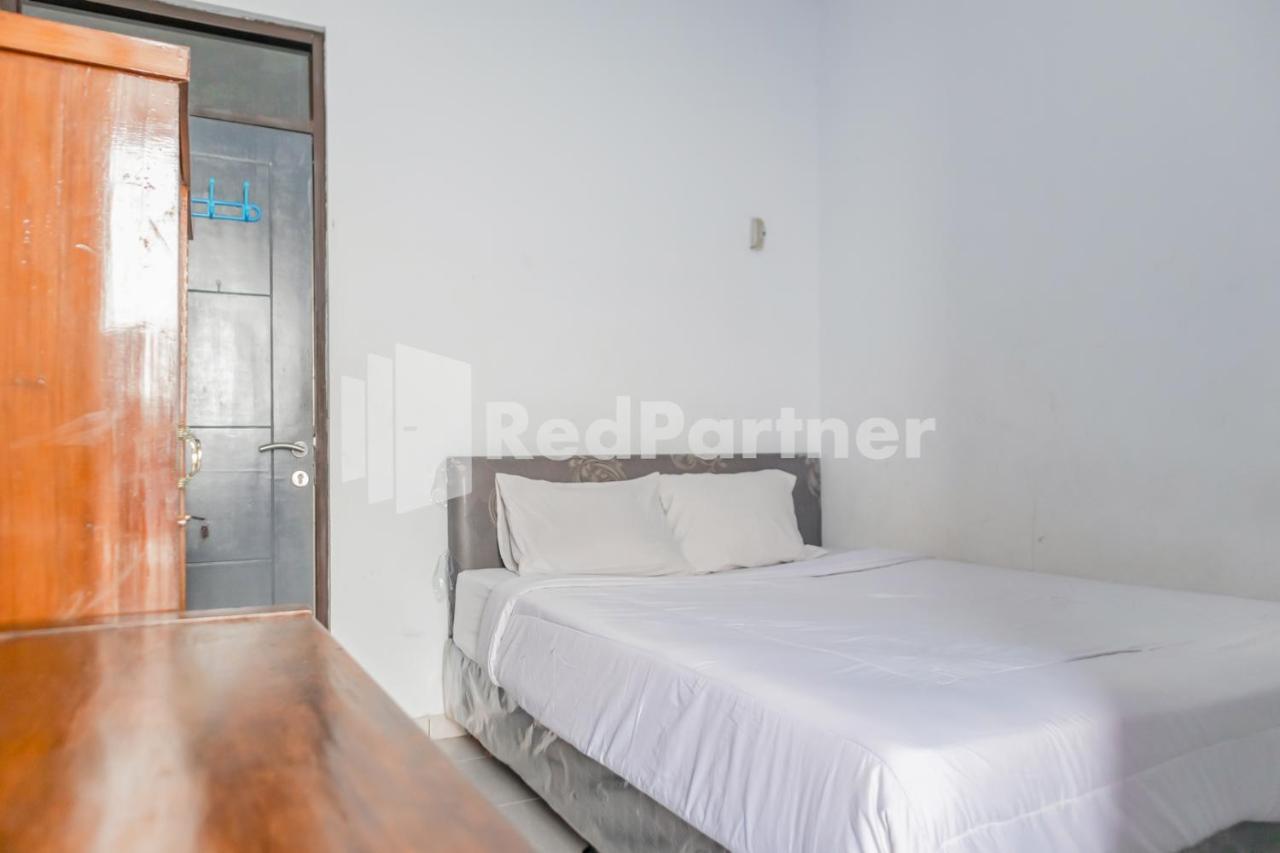 Oyo 2770 Zleepy Wisma Khazri Bogor Exterior foto