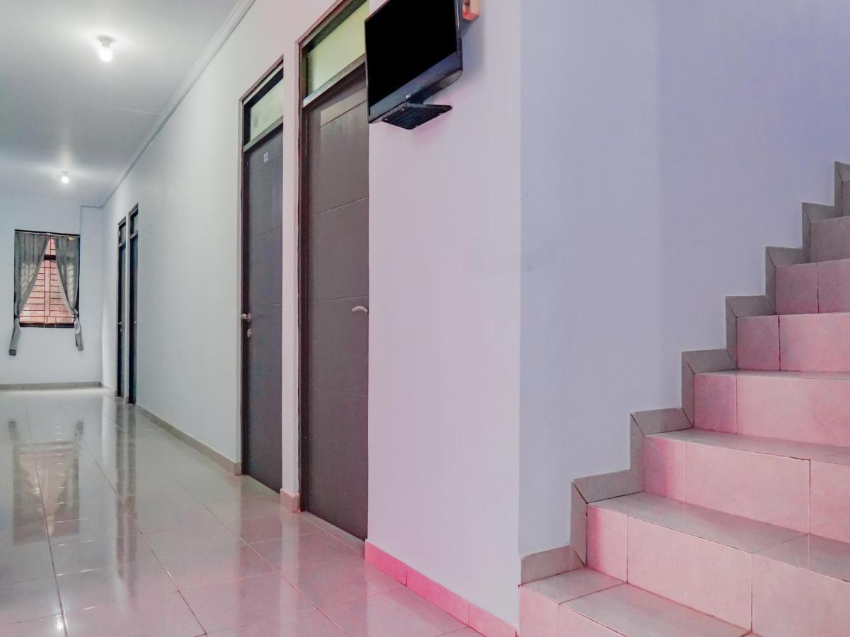Oyo 2770 Zleepy Wisma Khazri Bogor Exterior foto